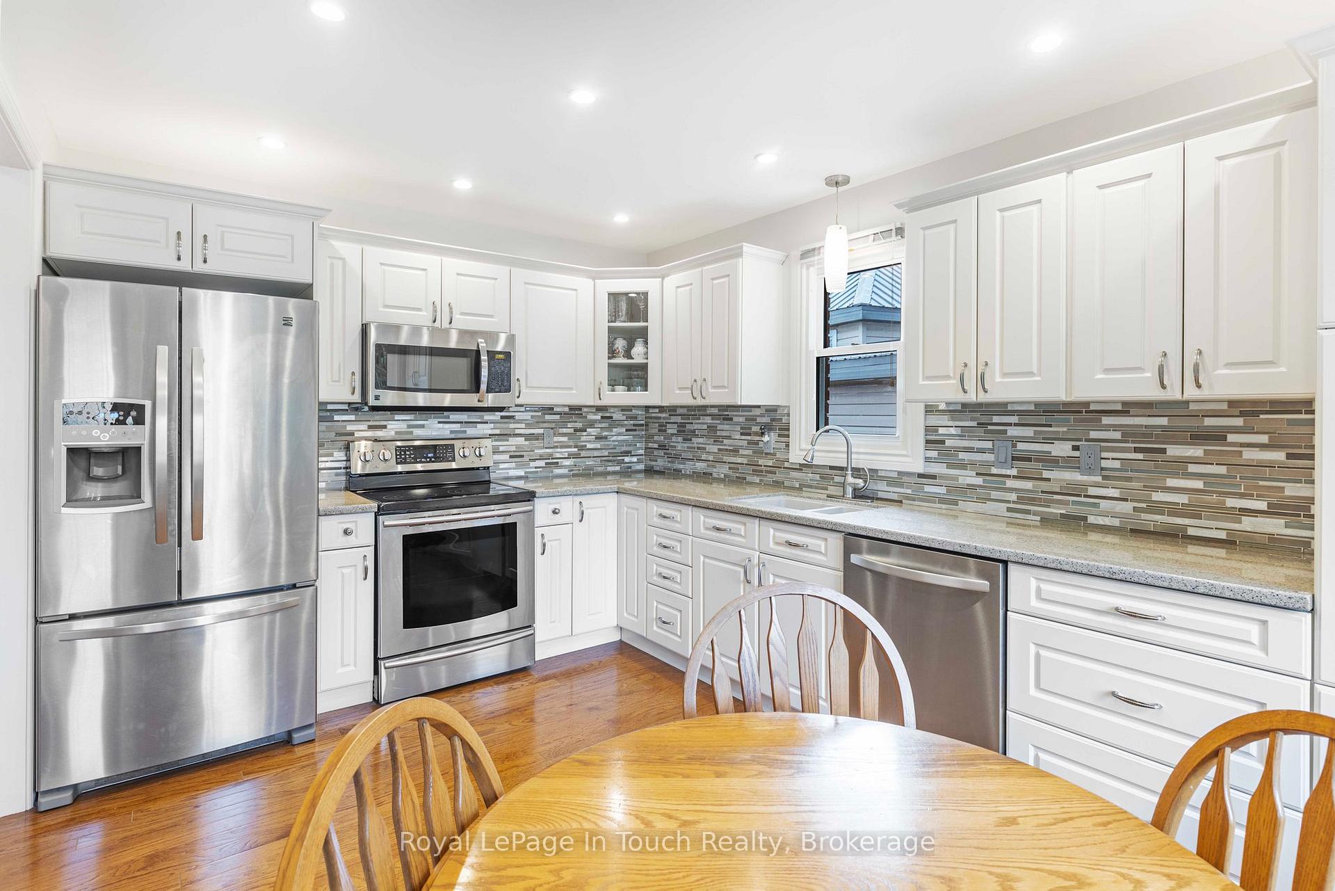 Photo 6 of 278 Robins Point Road, Tay, Victoria Harbour — HOMEH