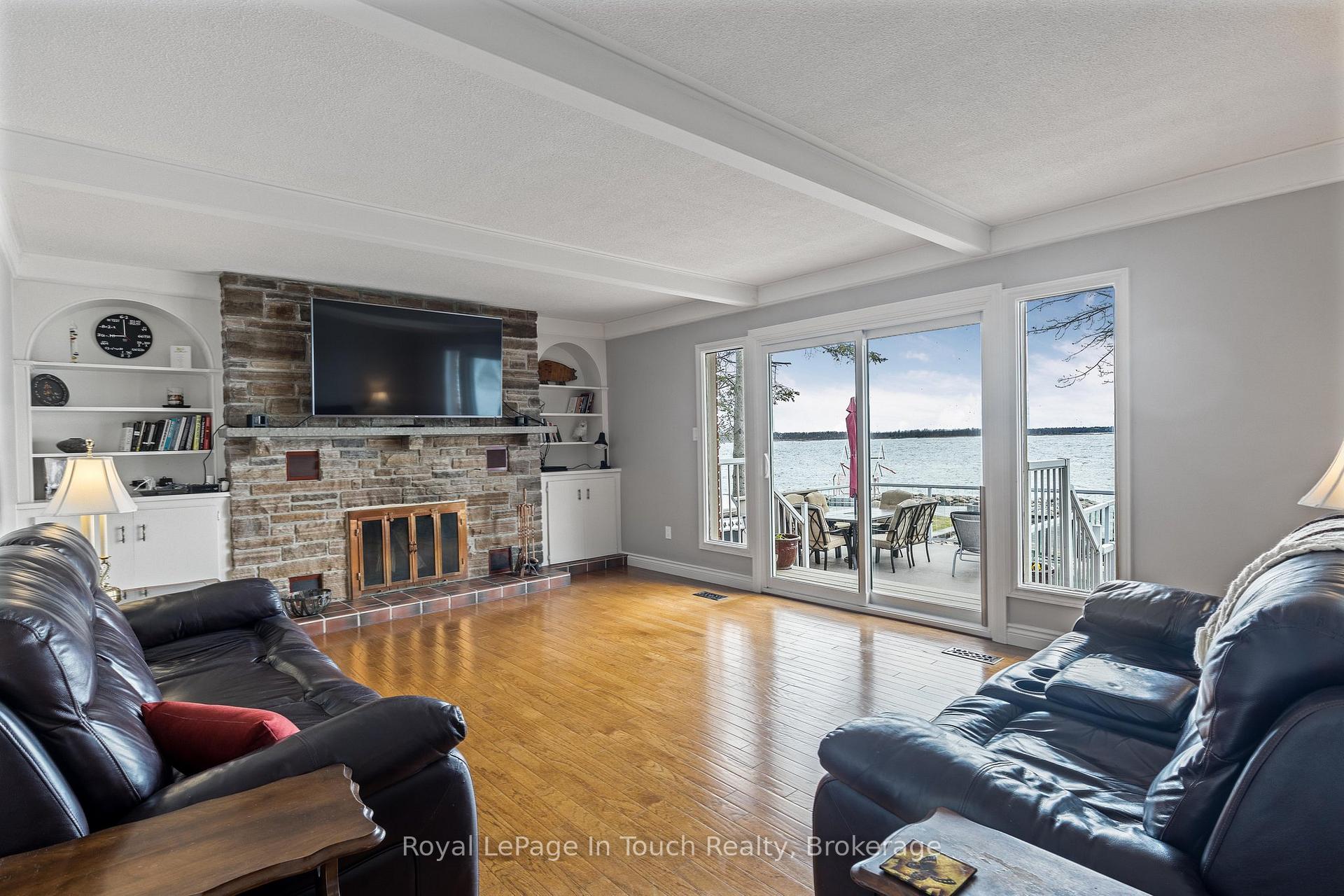 Photo 8 of 278 Robins Point Road, Tay, Victoria Harbour — HOMEH