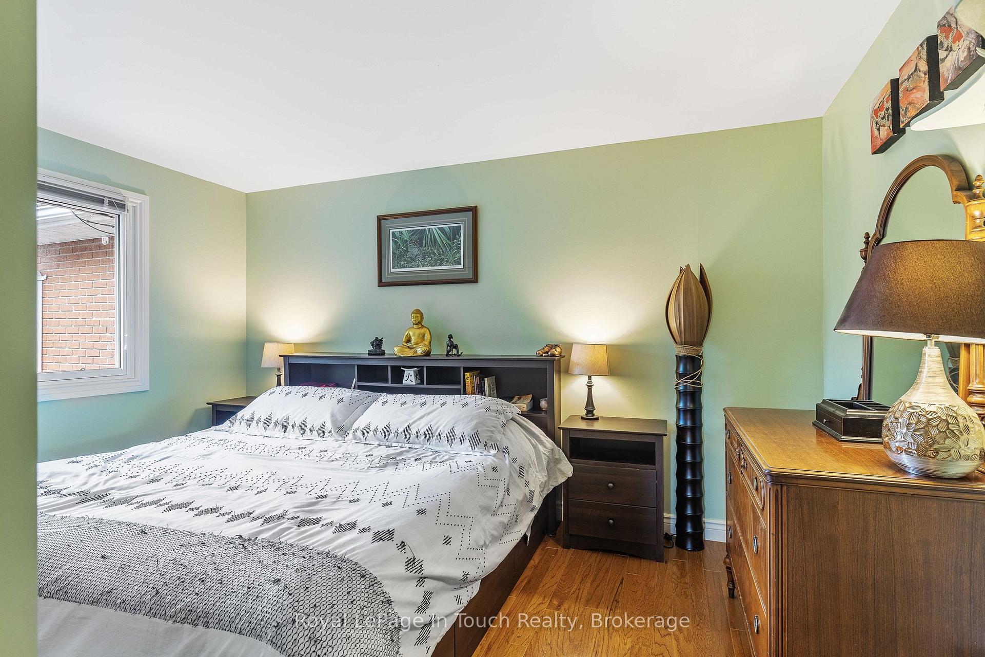 Photo 10 of 278 Robins Point Road, Tay, Victoria Harbour — HOMEH