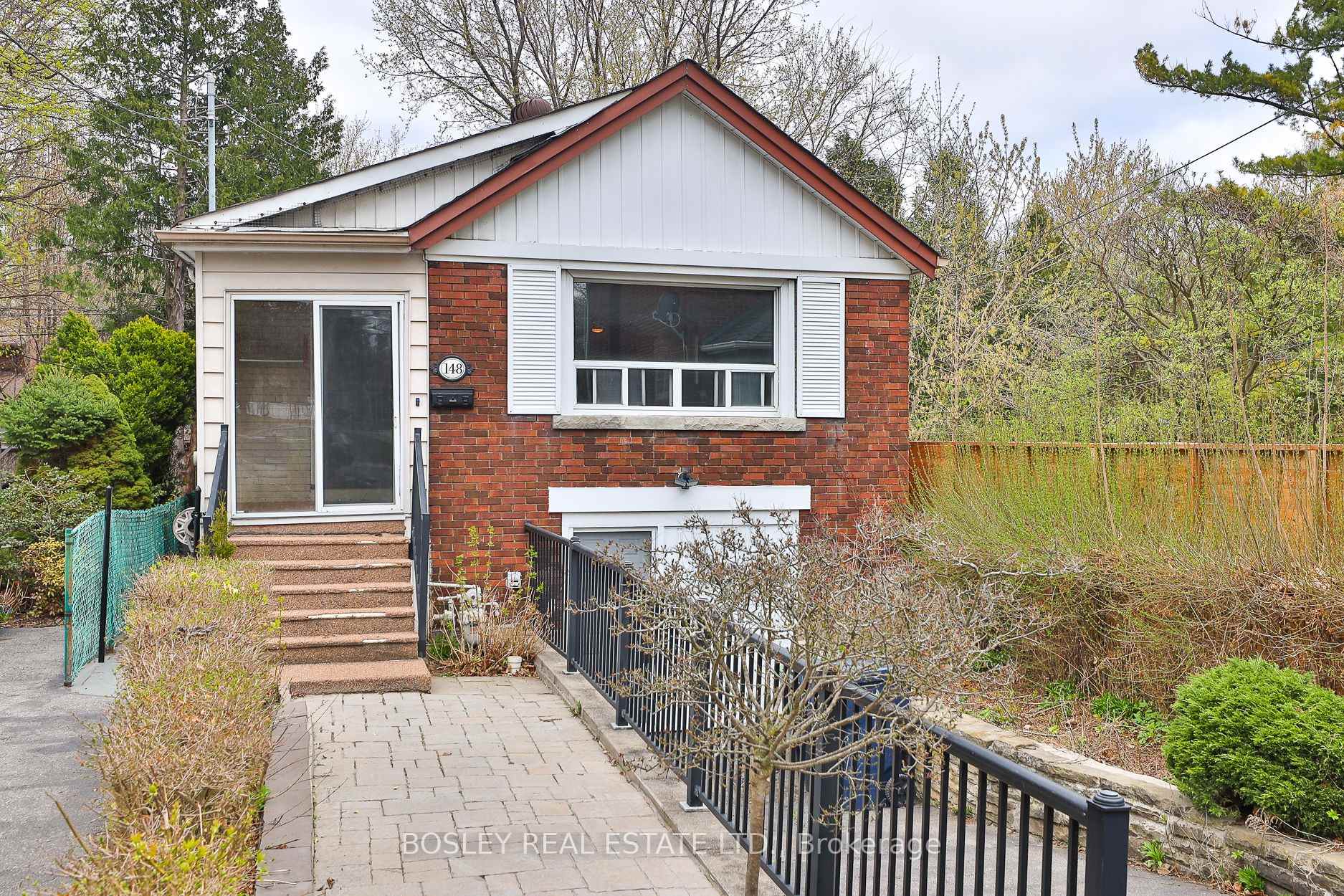 Photo 2 of 148 Davisville Avenue, Toronto, Mount Pleasant East — HOMEH