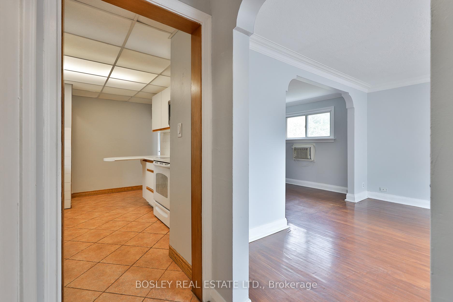 Photo 3 of 148 Davisville Avenue, Toronto, Mount Pleasant East — HOMEH