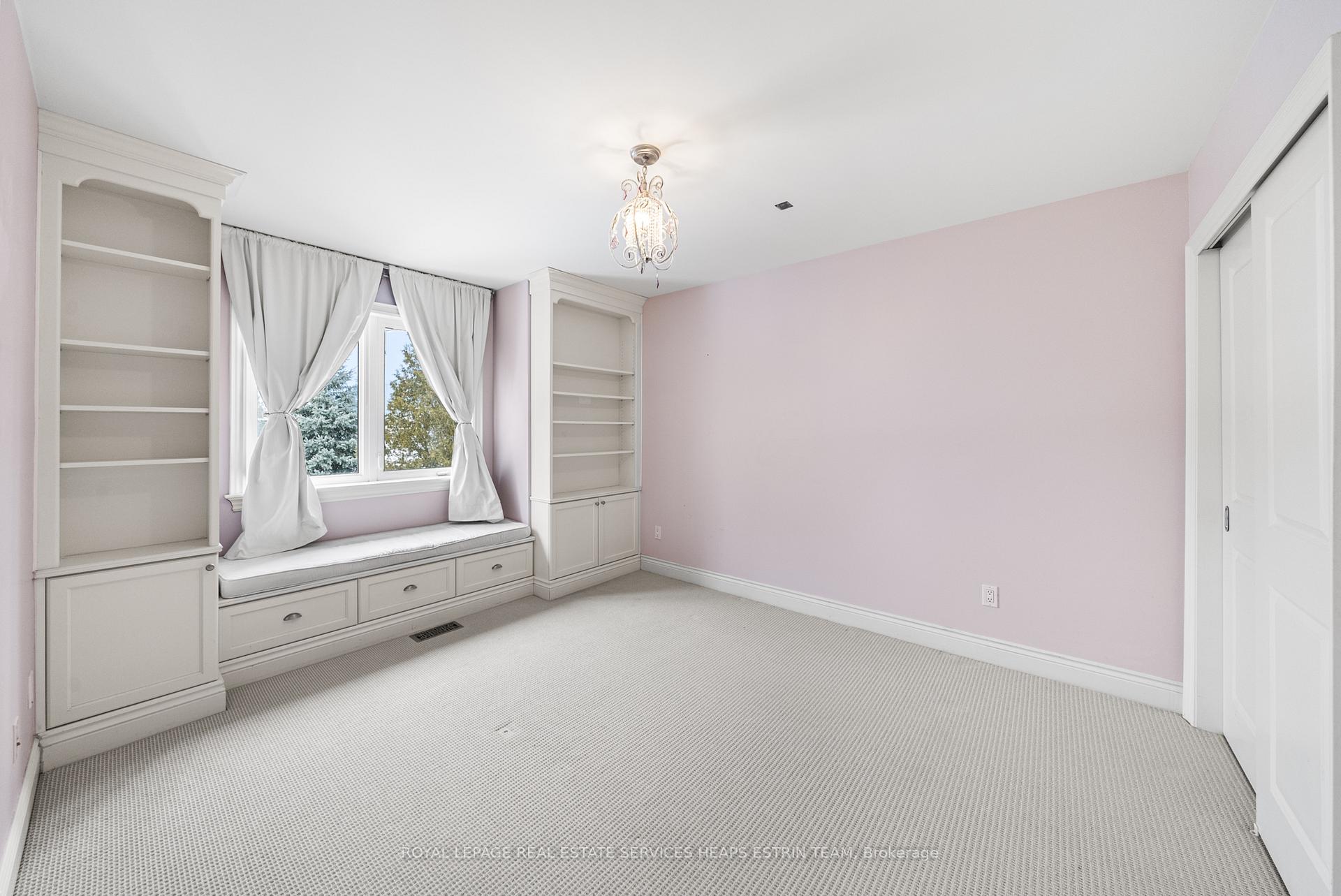Photo 18 of 106 Parklea Drive, Toronto, Leaside — HOMEH