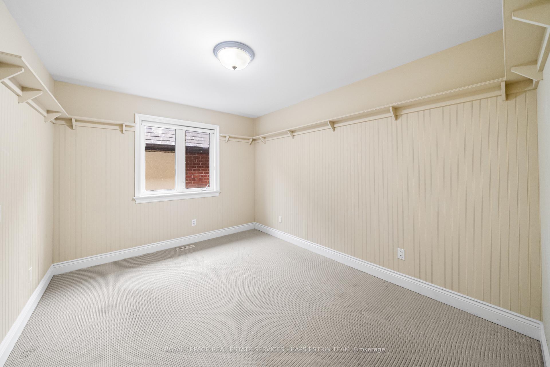 Photo 21 of 106 Parklea Drive, Toronto, Leaside — HOMEH