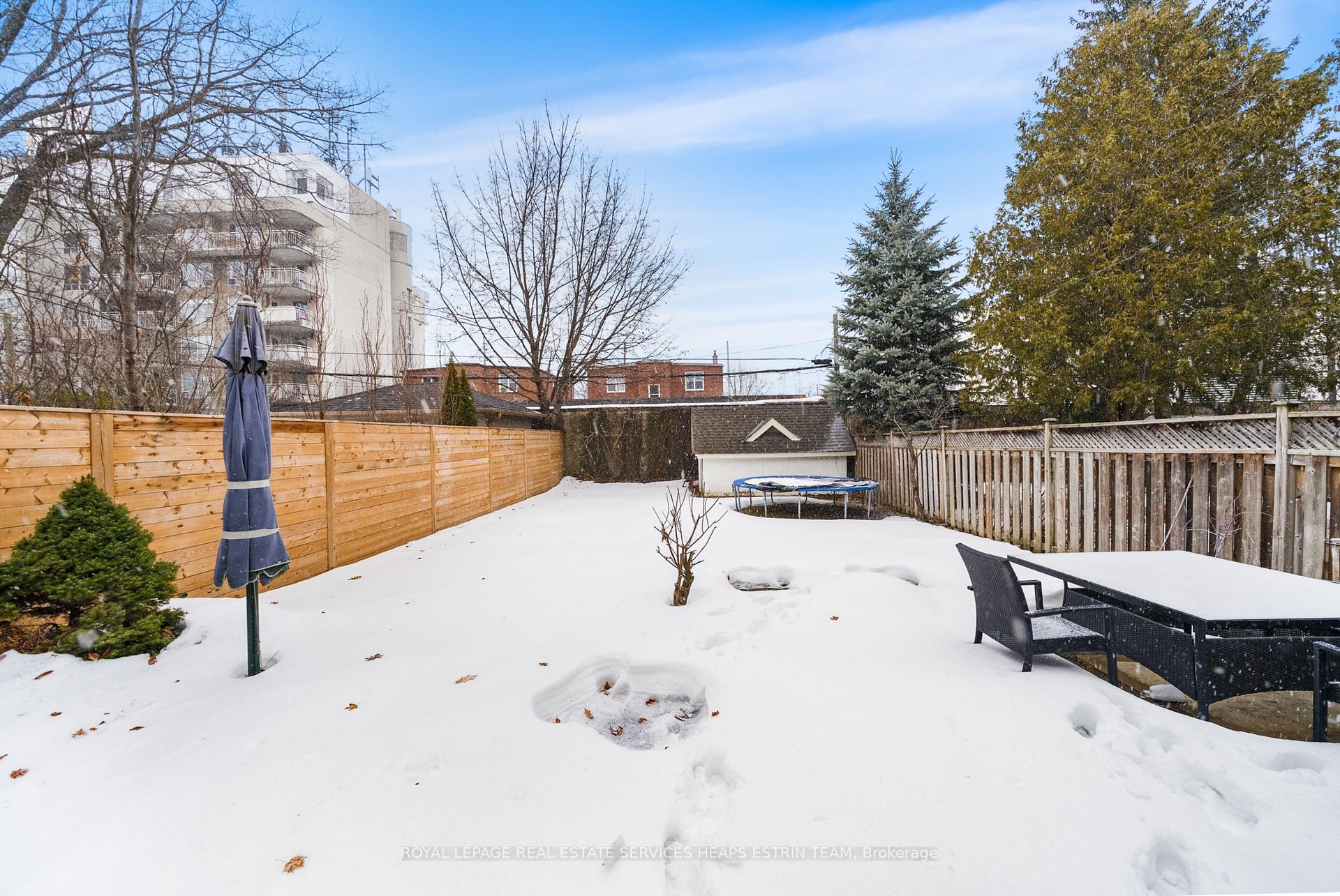 Photo 32 of 106 Parklea Drive, Toronto, Leaside — HOMEH
