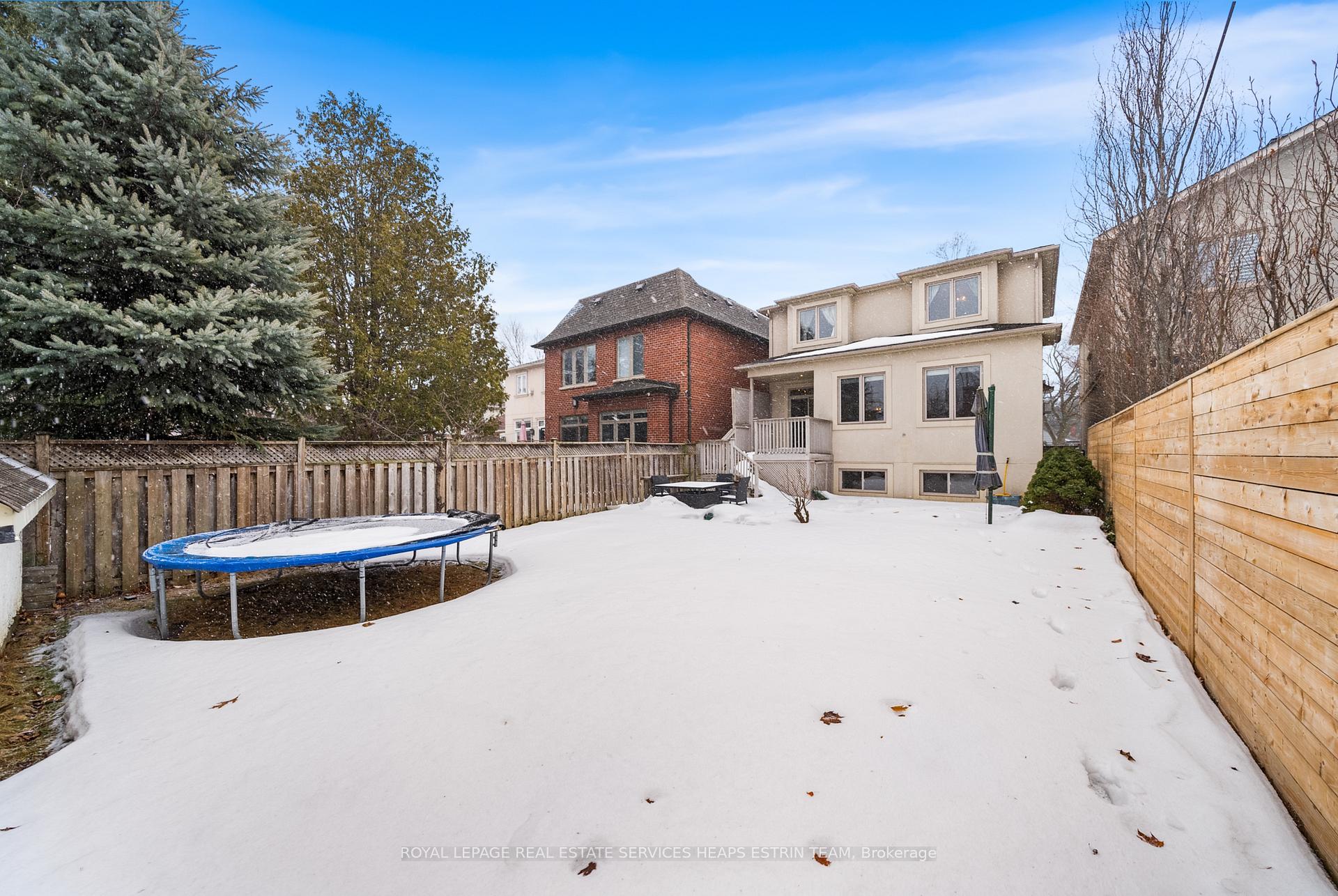 Photo 33 of 106 Parklea Drive, Toronto, Leaside — HOMEH
