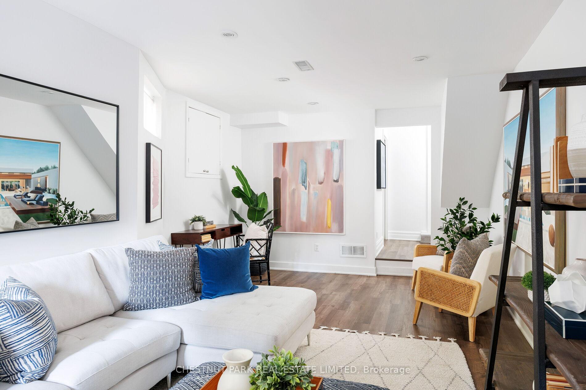 Photo 38 of 33 Tennis Crescent, Toronto, North Riverdale — HOMEH