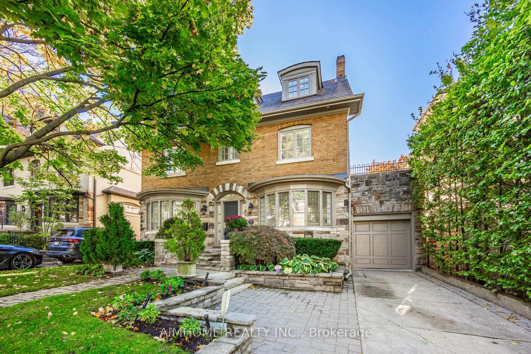 Front of 29 Rosedale Heights Drive