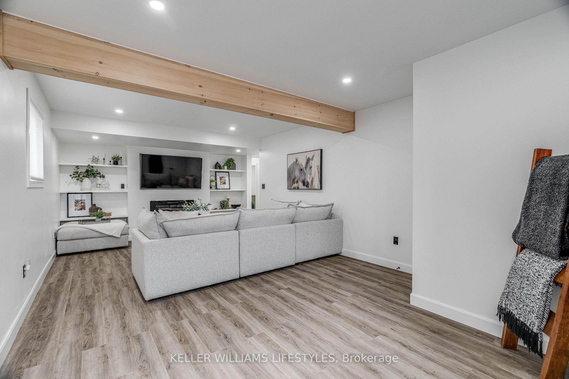 Photo 25 of 69 Laura Lane, Strathroy-Caradoc, NE — HOMEH