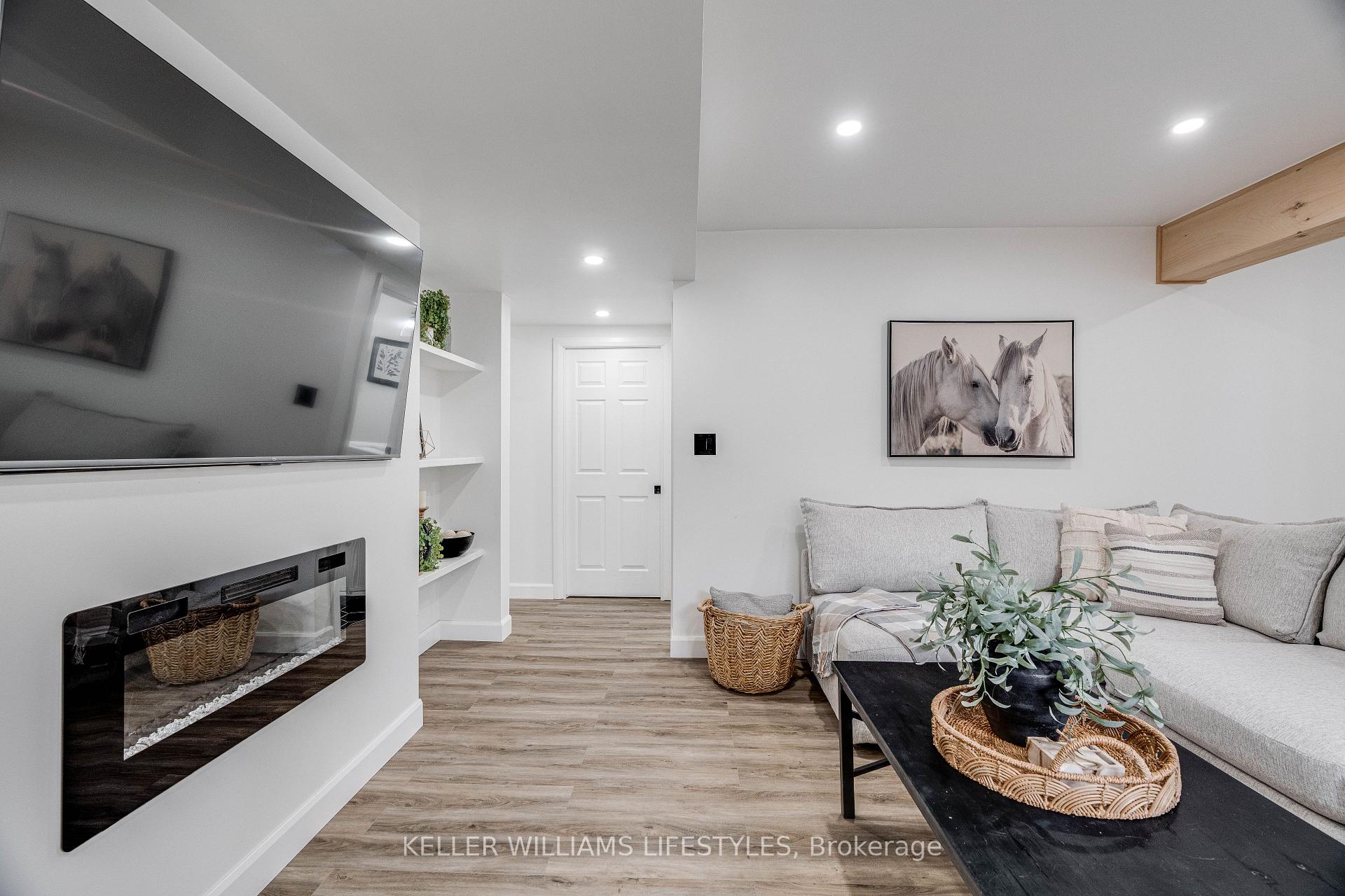 Photo 28 of 69 Laura Lane, Strathroy-Caradoc, NE — HOMEH