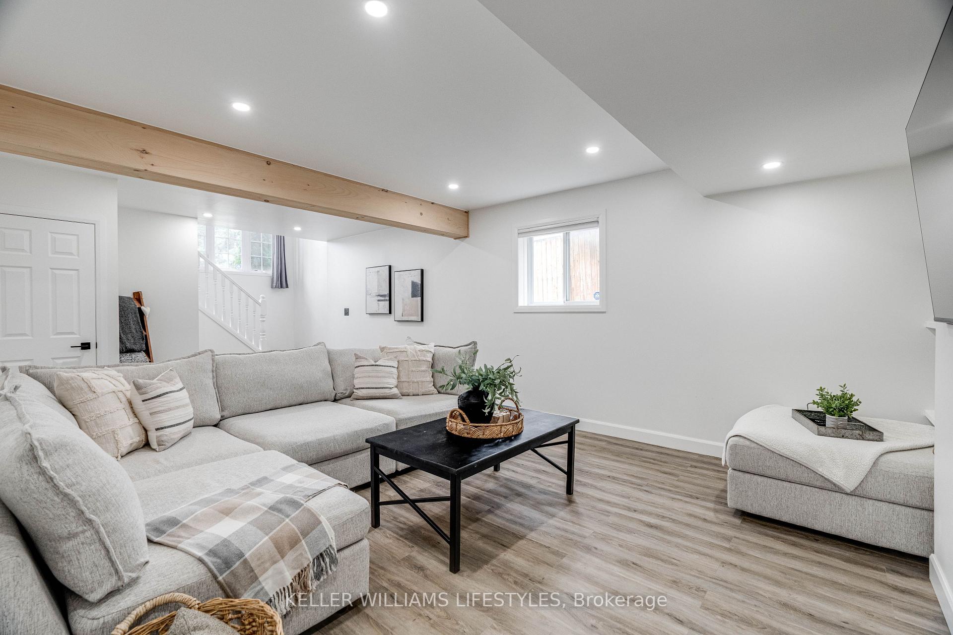 Photo 29 of 69 Laura Lane, Strathroy-Caradoc, NE — HOMEH