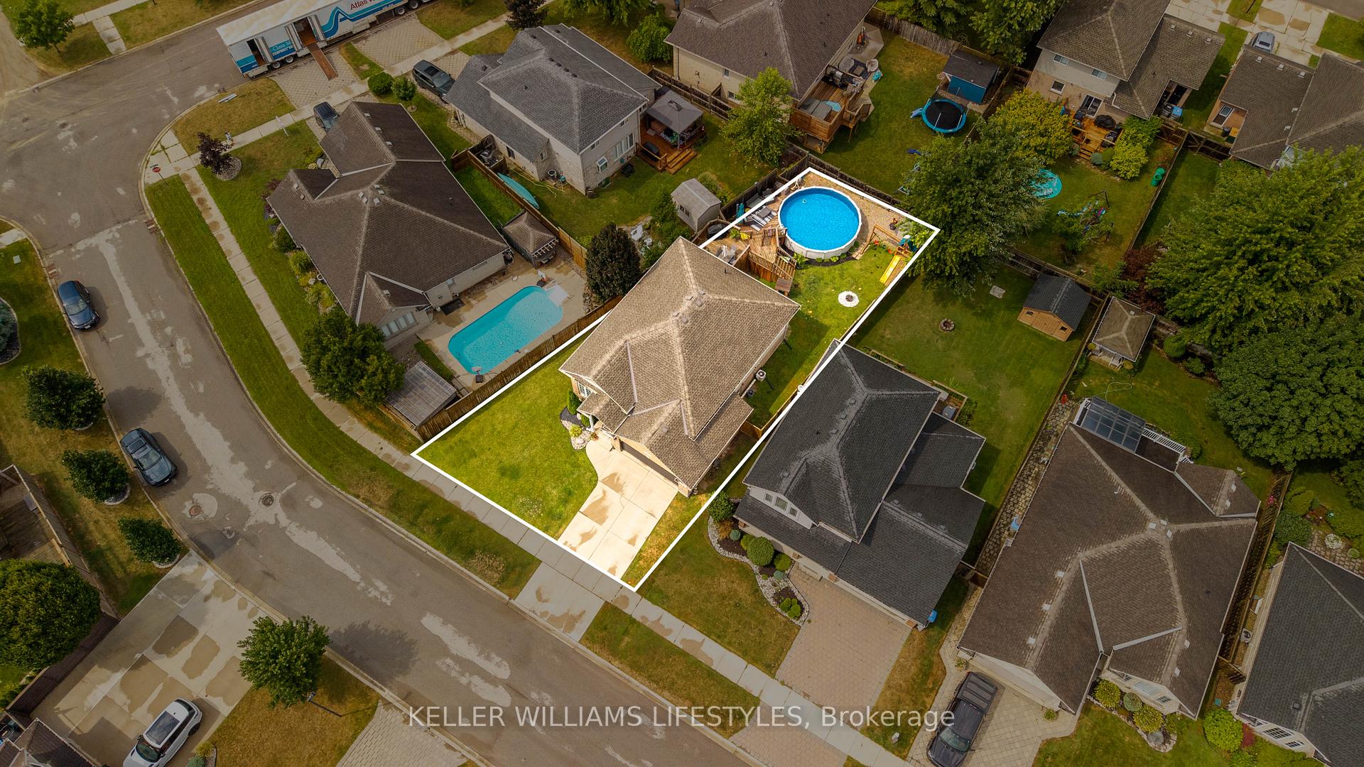 Photo 48 of 69 Laura Lane, Strathroy-Caradoc, NE — HOMEH