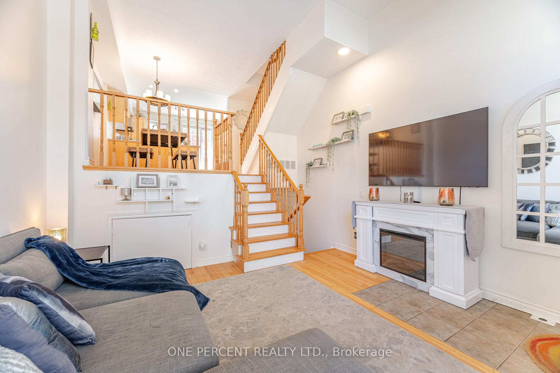Photo 7 of 252B Berkeley Street, Toronto, Moss Park — HOMEH
