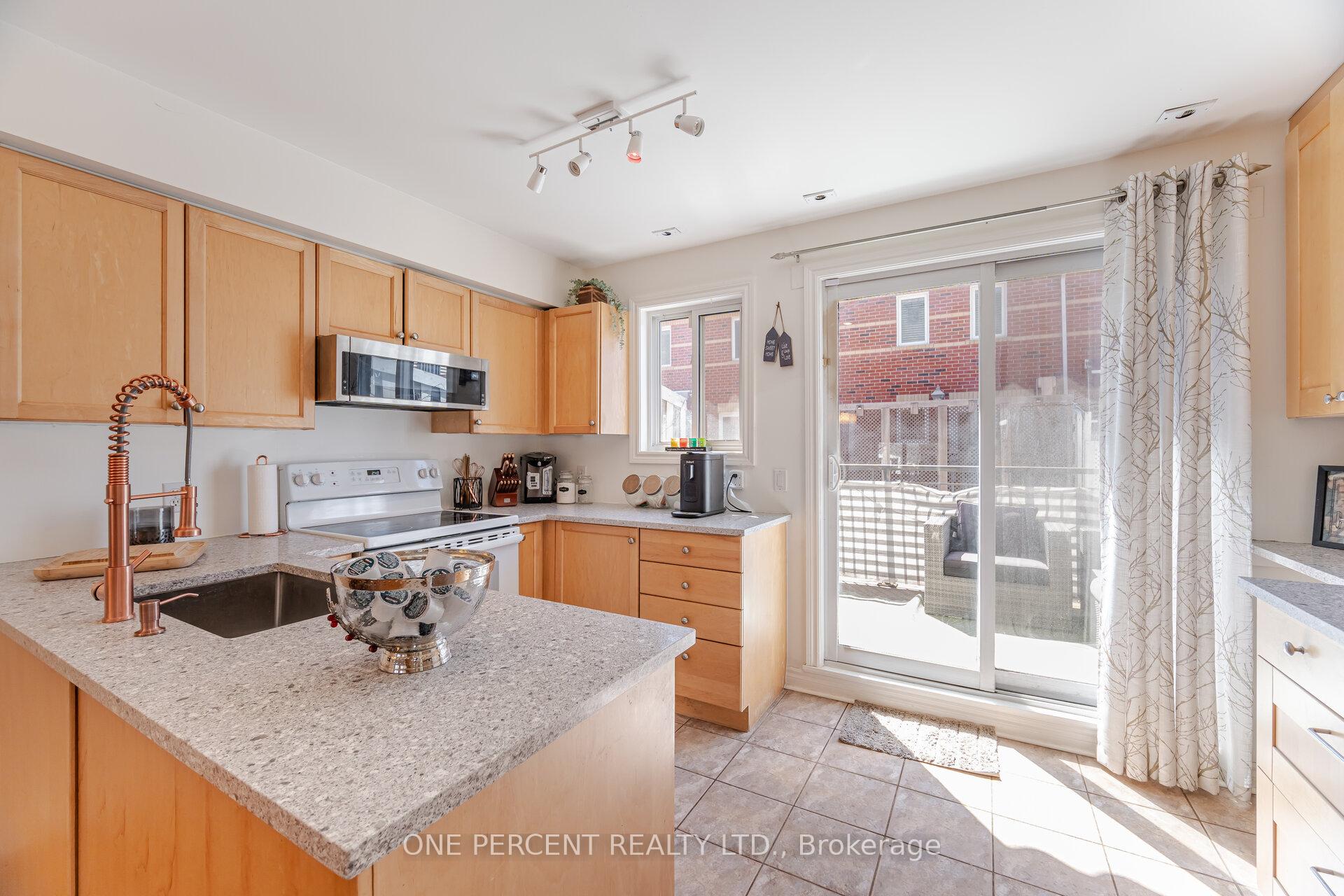Photo 12 of 252B Berkeley Street, Toronto, Moss Park — HOMEH