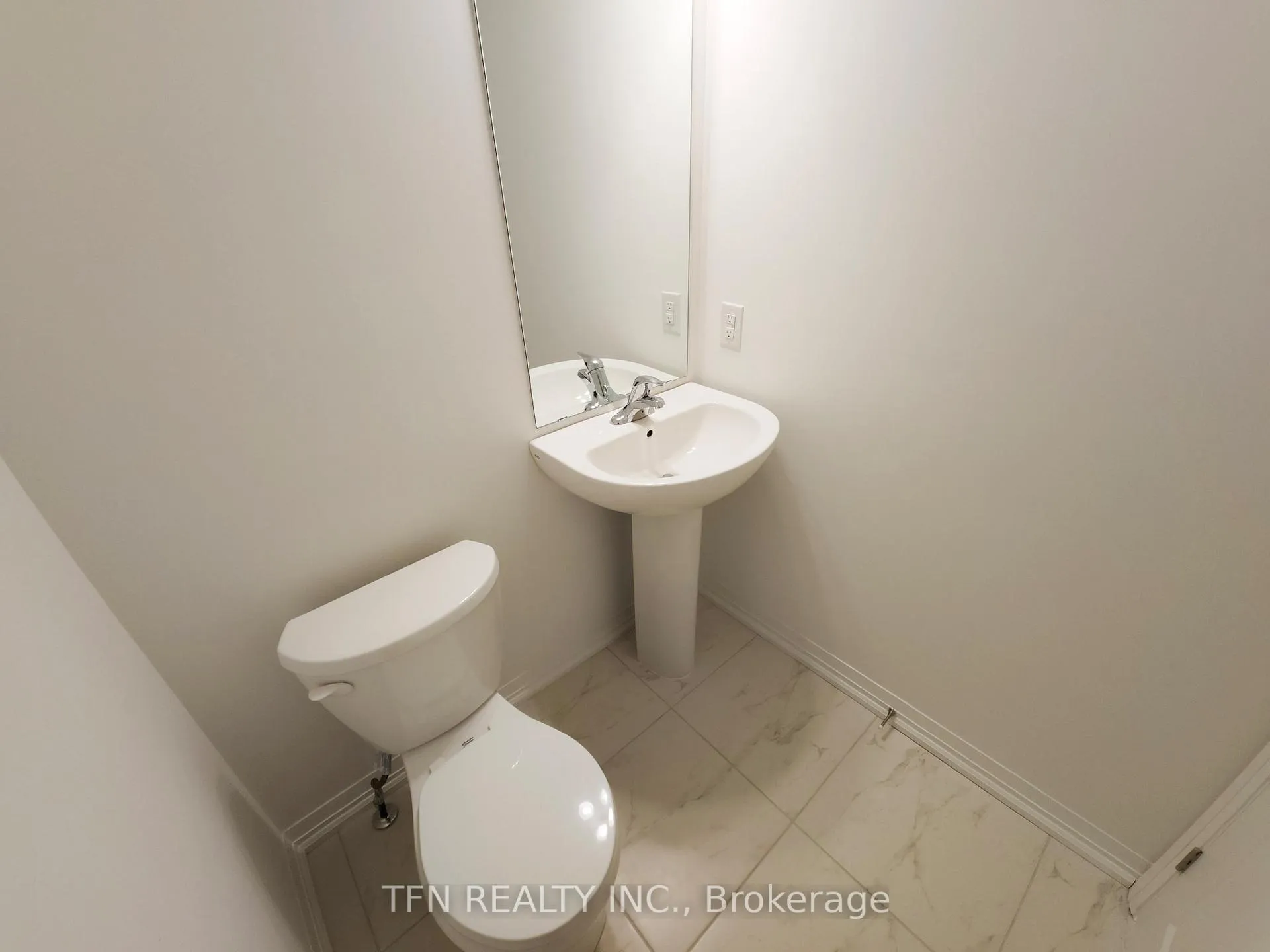 Photo 4 of 180 Bur Oak Drive, Thorold, Confederation Heights — HOMEH