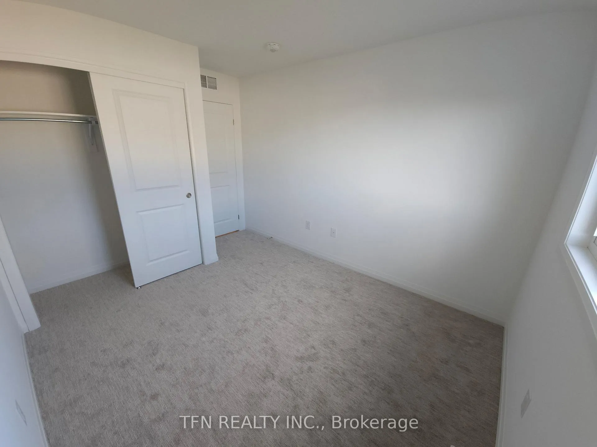 Photo 15 of 180 Bur Oak Drive, Thorold, Confederation Heights — HOMEH