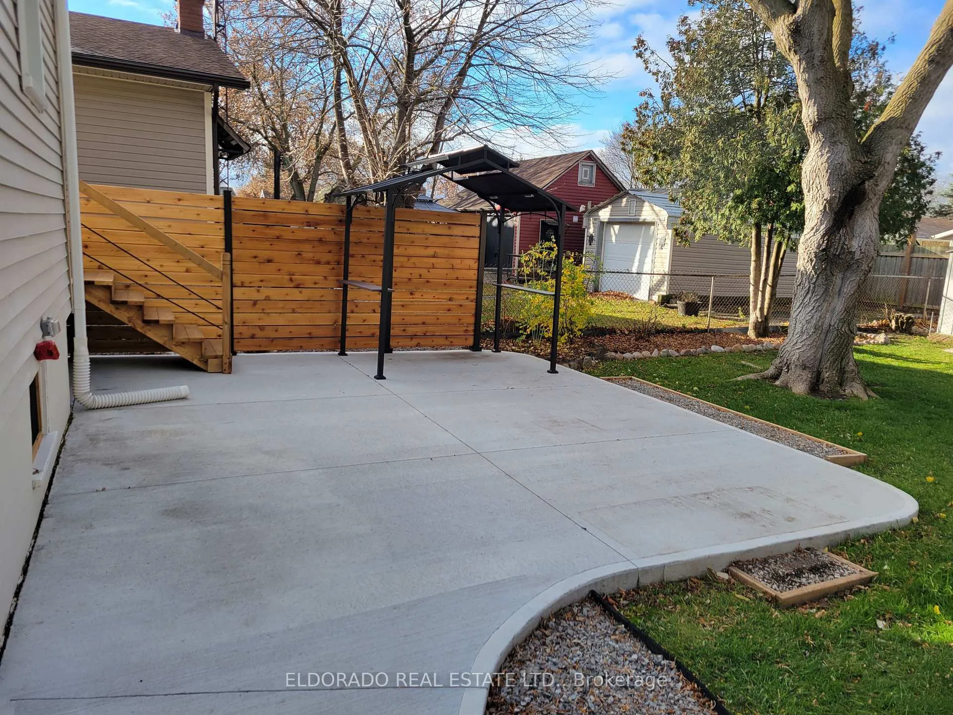 Photo 6 of 107 Mackan Street, Thorold, Allanburg/Thorold South — HOMEH