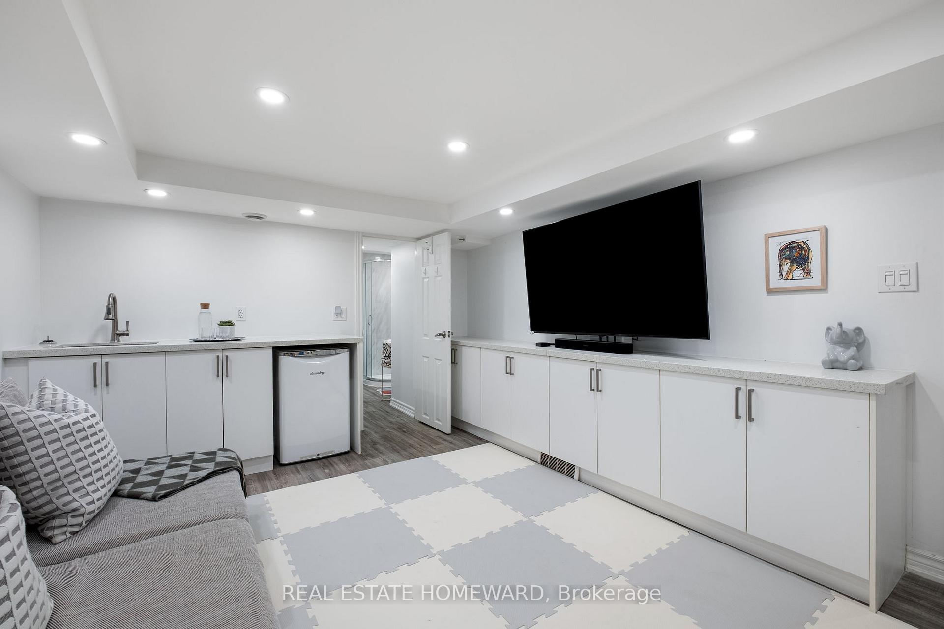 Photo 19 of 58 Columbine Avenue, Toronto, The Beaches — HOMEH