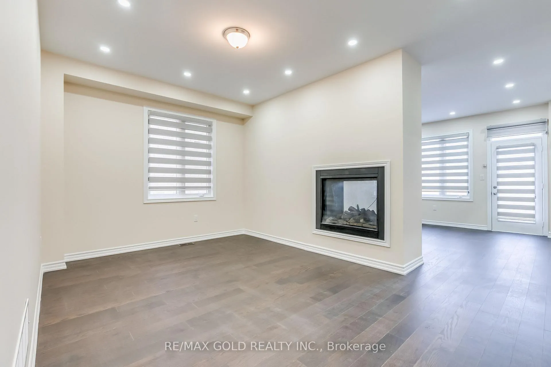 Photo 7 of 1495 Rose Way, Milton, Cobban — HOMEH