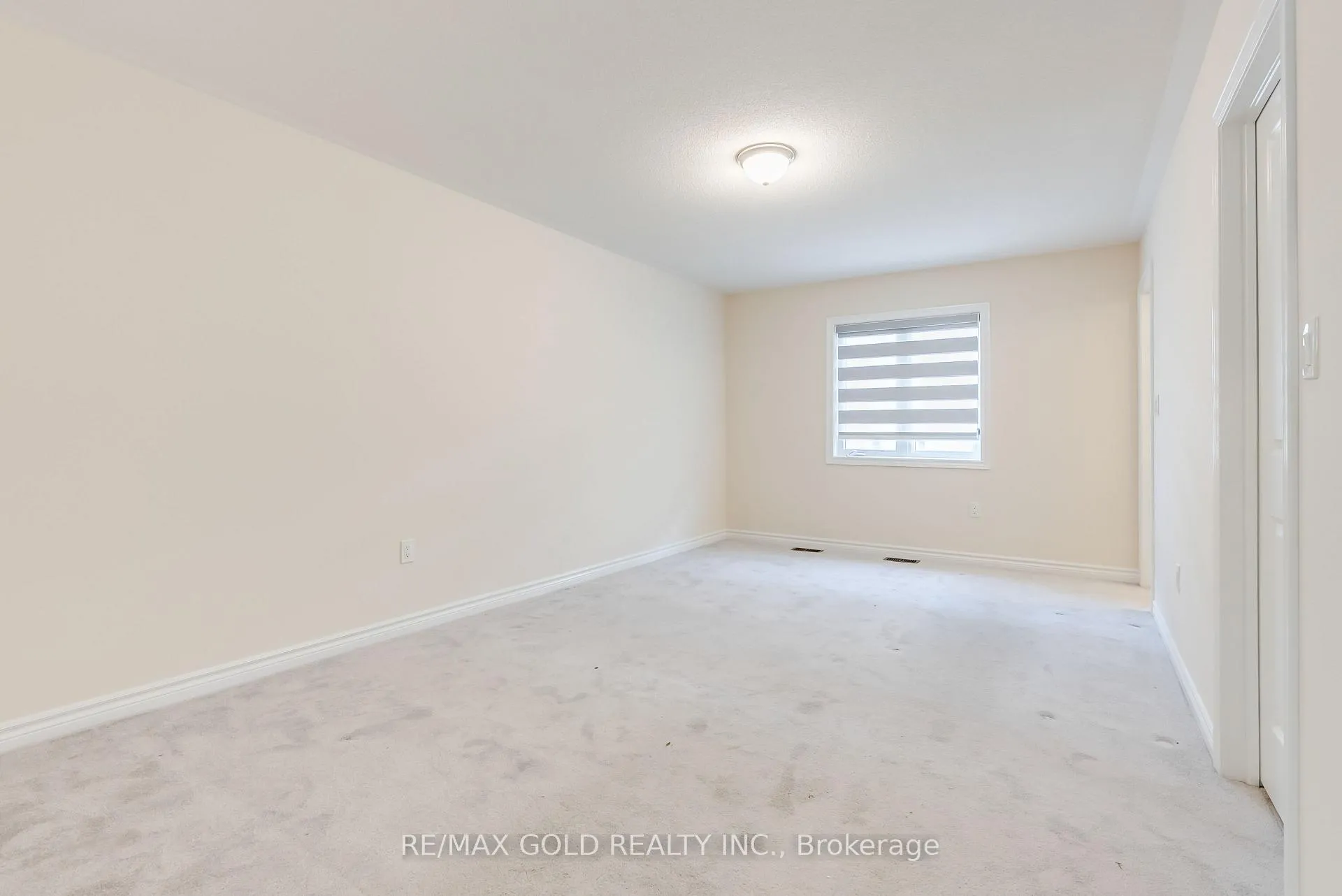 Photo 25 of 1495 Rose Way, Milton, Cobban — HOMEH