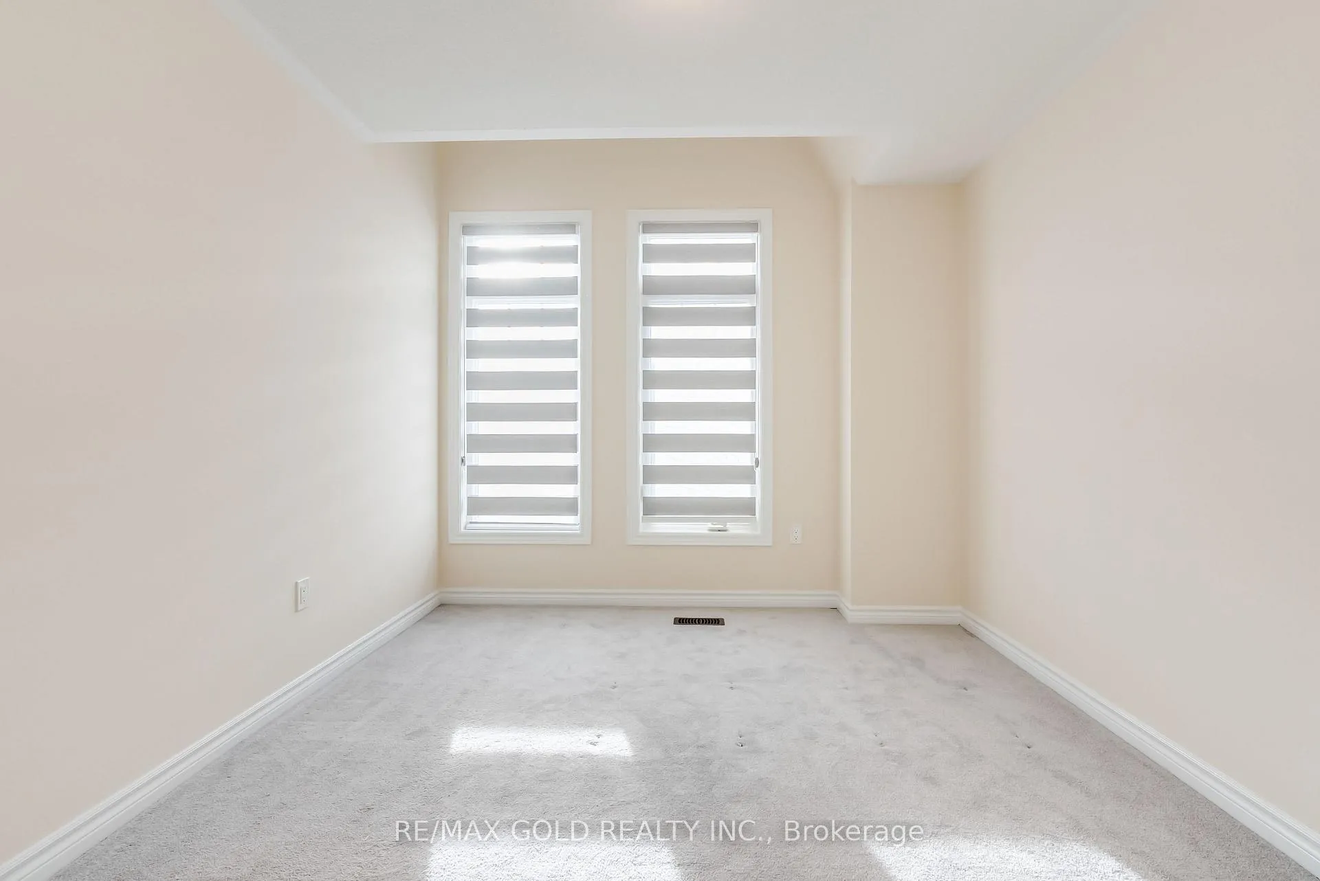 Photo 30 of 1495 Rose Way, Milton, Cobban — HOMEH