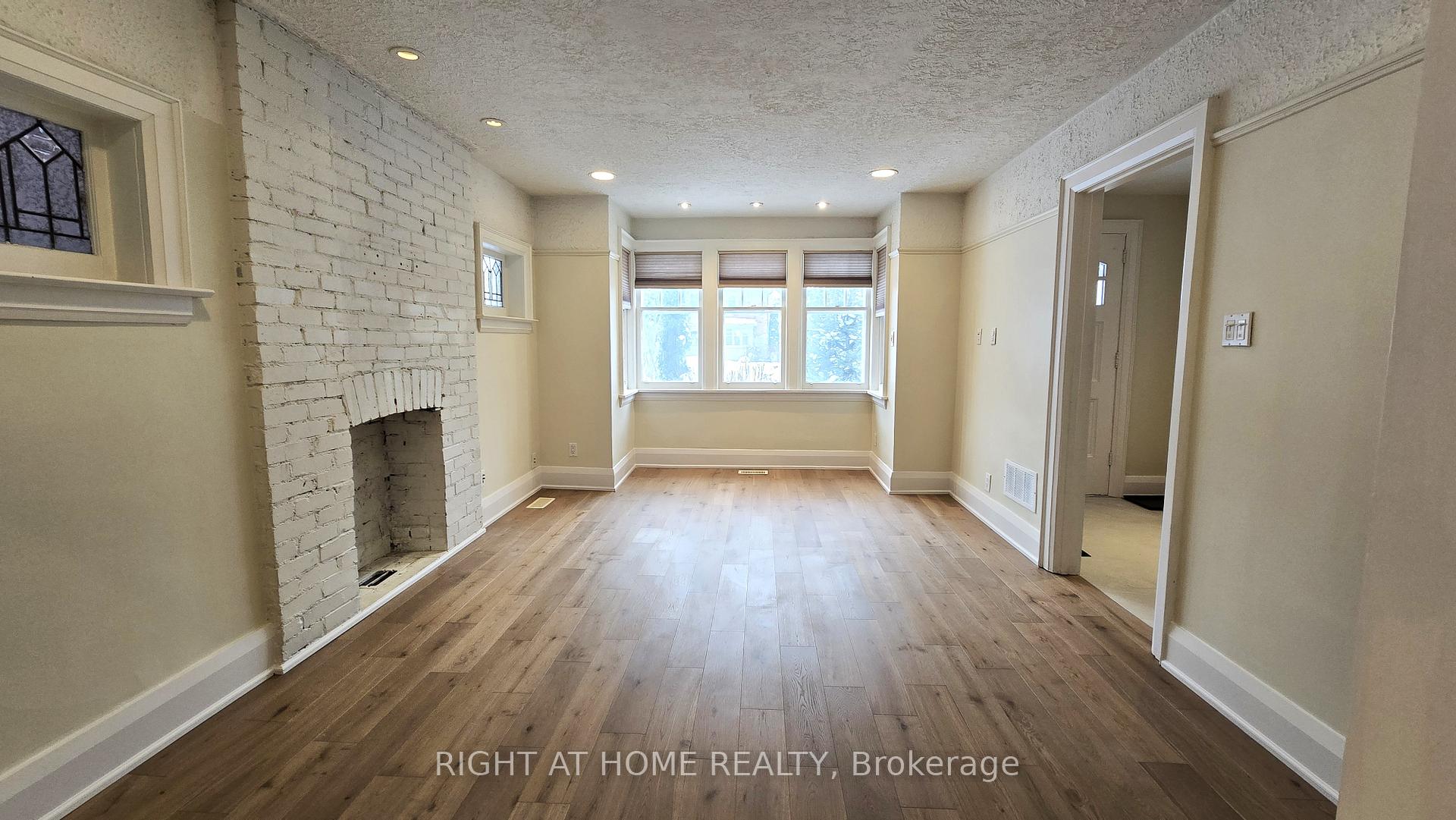 Photo 8 of 57 Parkhurst Boulevard, Toronto, Leaside — HOMEH