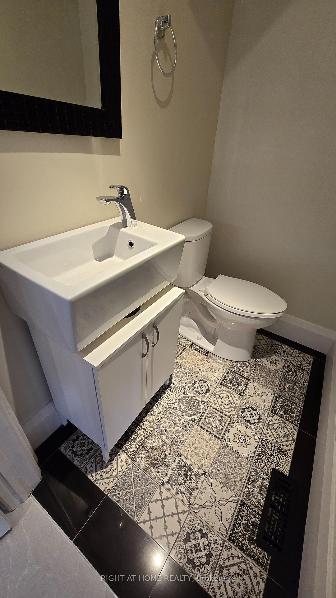 Photo 14 of 57 Parkhurst Boulevard, Toronto, Leaside — HOMEH