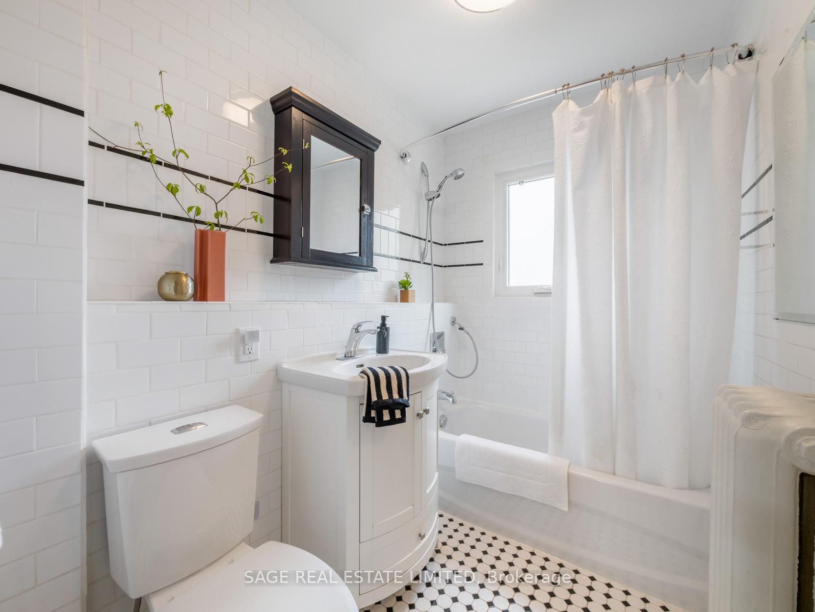 Photo 24 of 83 Falcon Street, Toronto, Mount Pleasant East — HOMEH