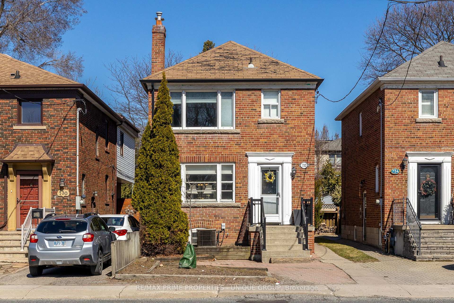 Photo 3 of 732 Eglinton Avenue E, Toronto, Leaside — HOMEH
