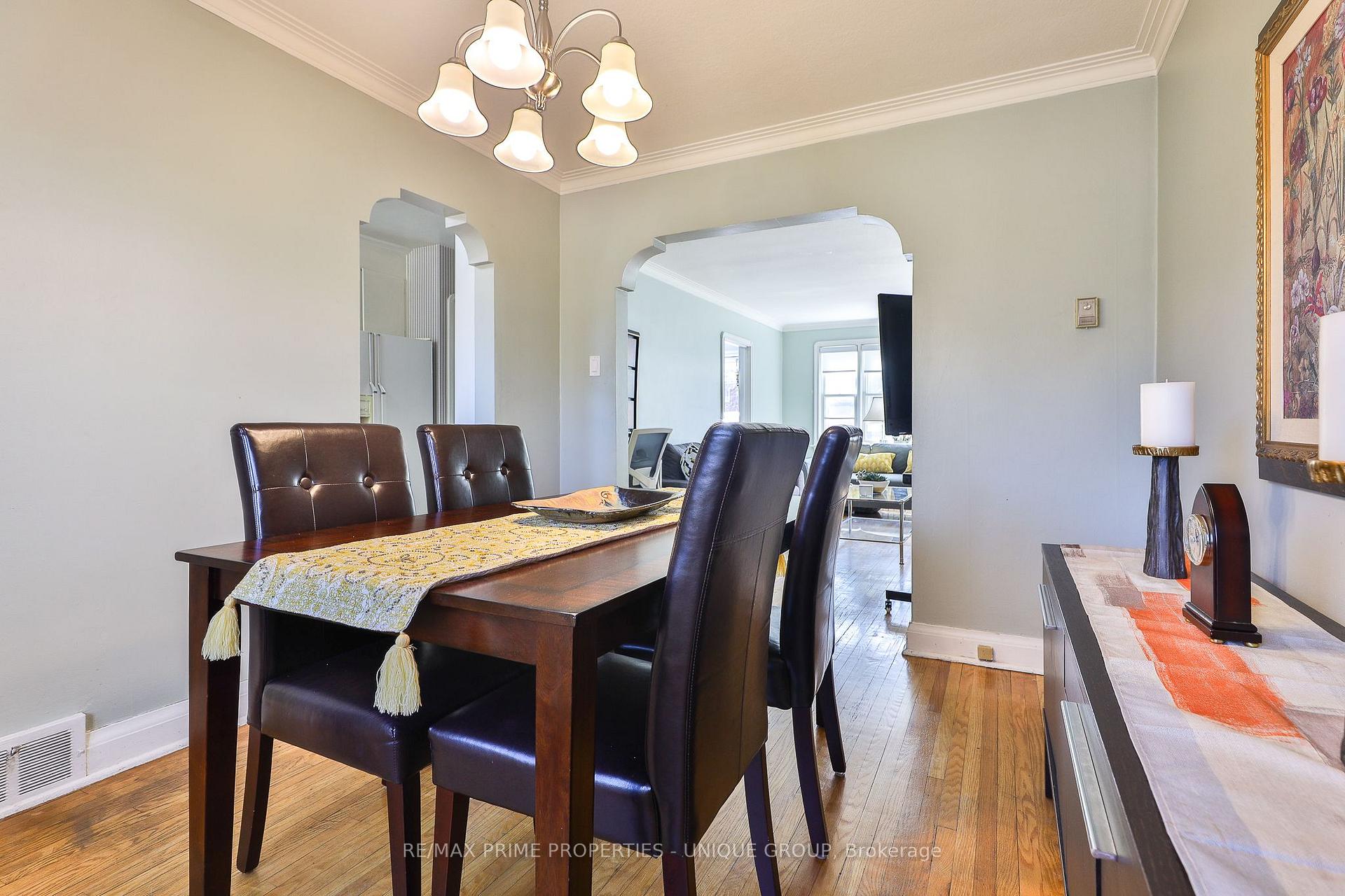 Photo 11 of 732 Eglinton Avenue E, Toronto, Leaside — HOMEH