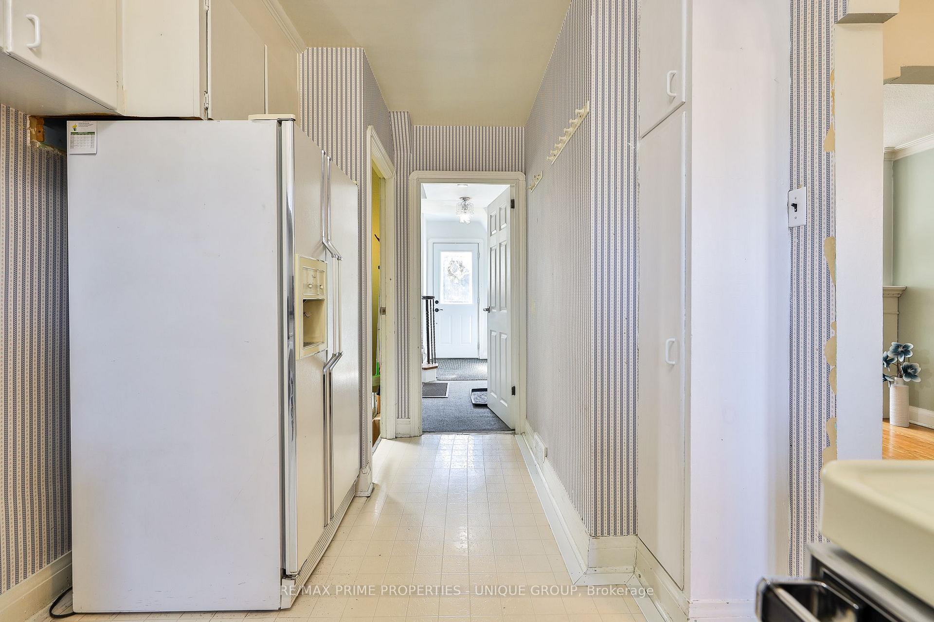 Photo 17 of 732 Eglinton Avenue E, Toronto, Leaside — HOMEH