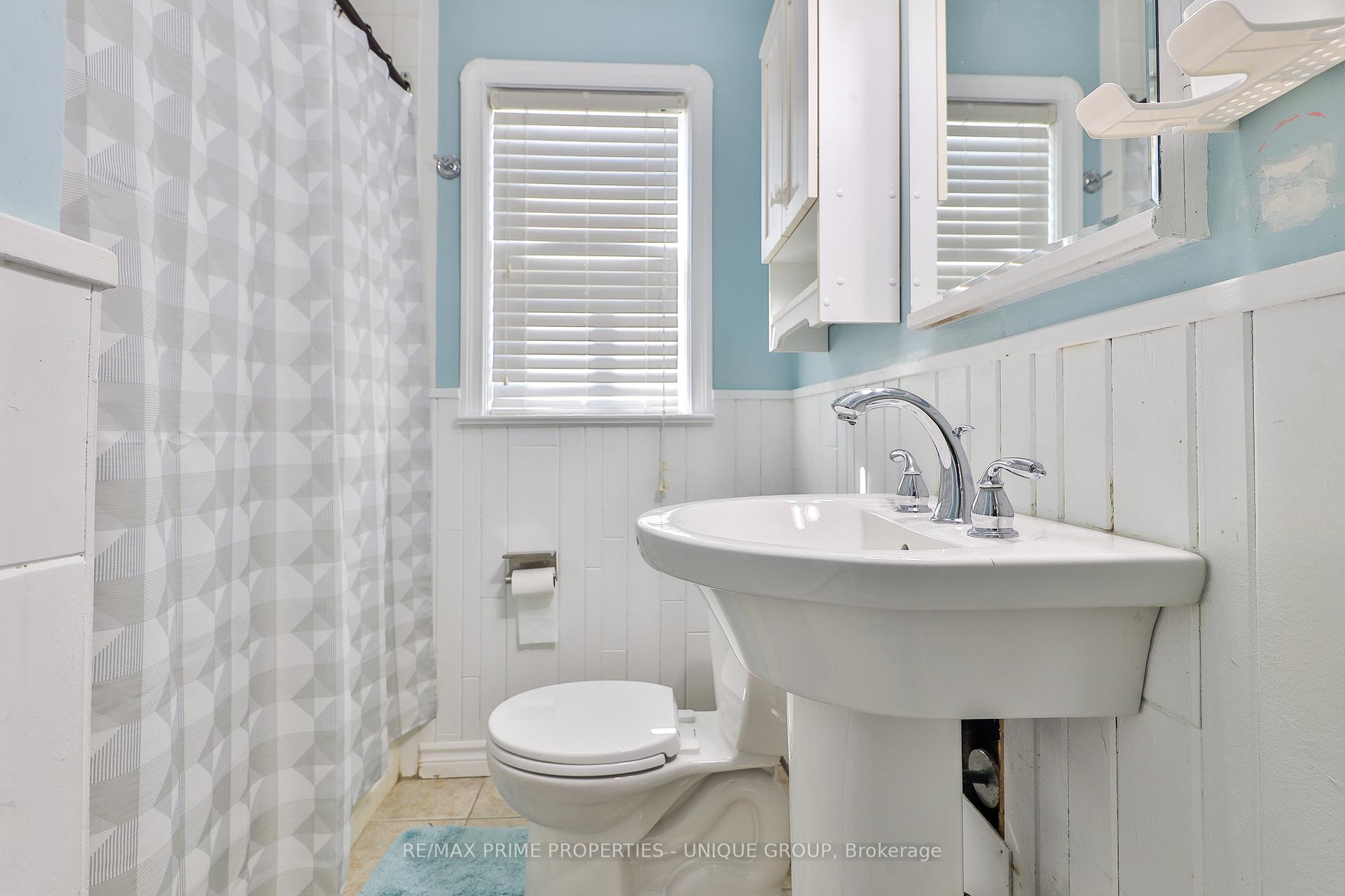Photo 22 of 732 Eglinton Avenue E, Toronto, Leaside — HOMEH
