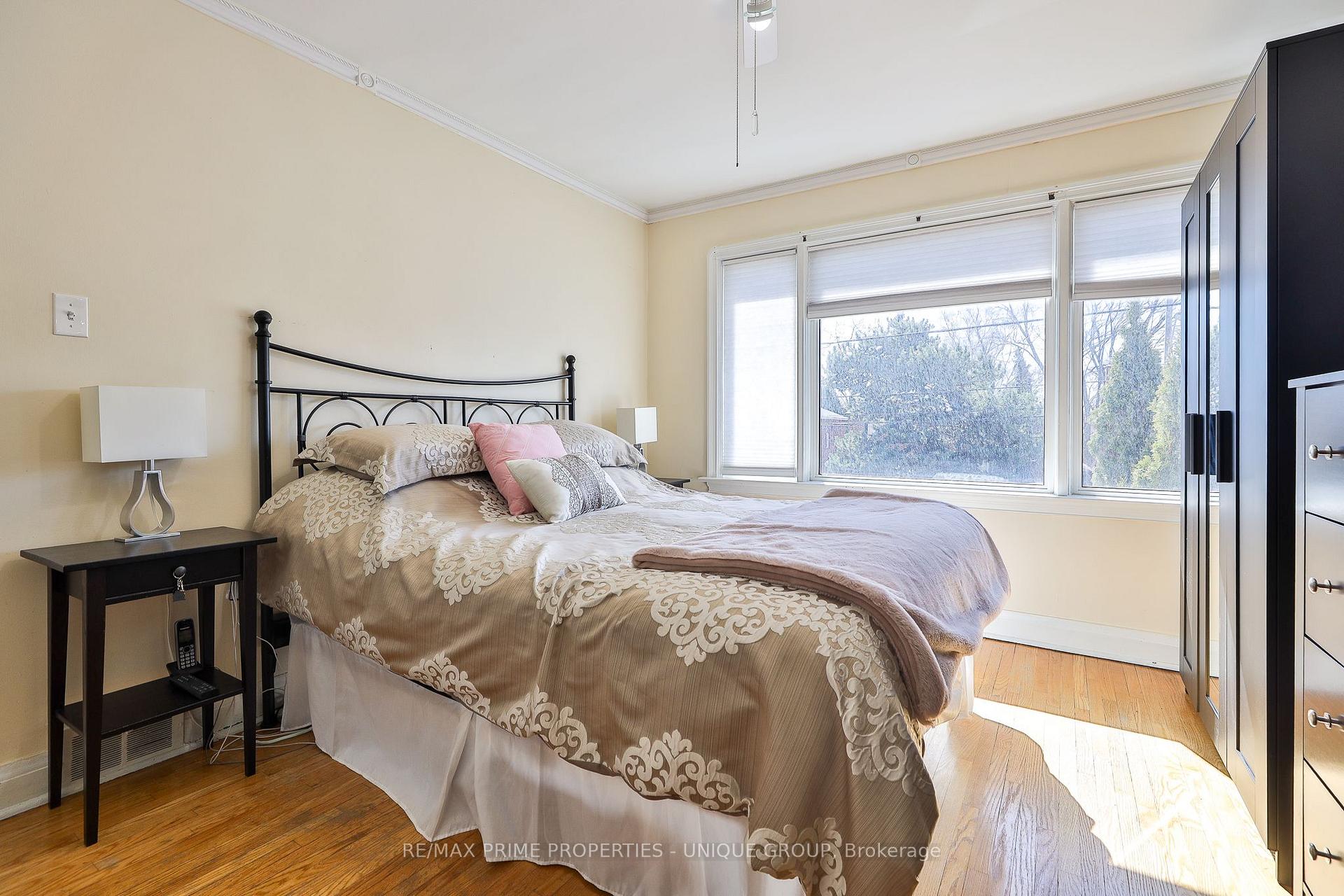 Photo 25 of 732 Eglinton Avenue E, Toronto, Leaside — HOMEH