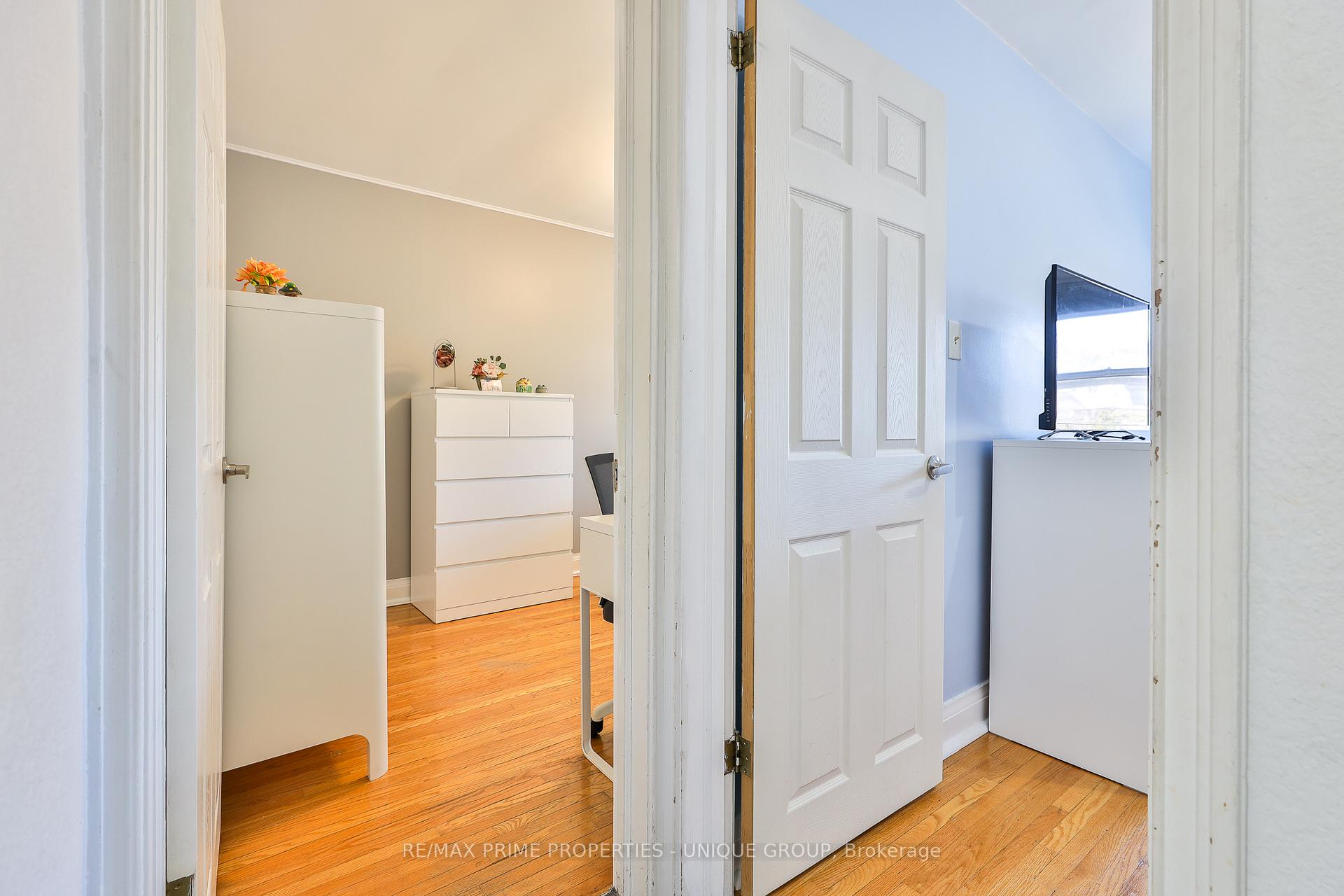 Photo 28 of 732 Eglinton Avenue E, Toronto, Leaside — HOMEH