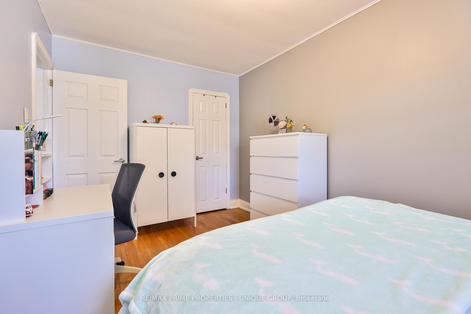 Photo 35 of 732 Eglinton Avenue E, Toronto, Leaside — HOMEH