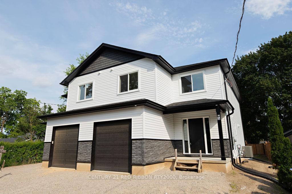 Photo 1 of 124 Burns Street, Strathroy-Caradoc, SW — HOMEH