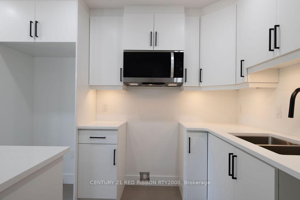 Photo 6 of 124 Burns Street, Strathroy-Caradoc, SW — HOMEH