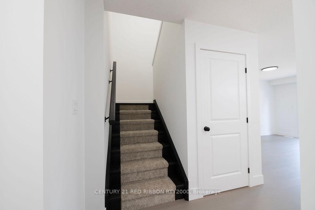 Photo 14 of 124 Burns Street, Strathroy-Caradoc, SW — HOMEH