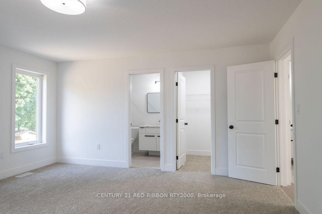 Photo 16 of 124 Burns Street, Strathroy-Caradoc, SW — HOMEH