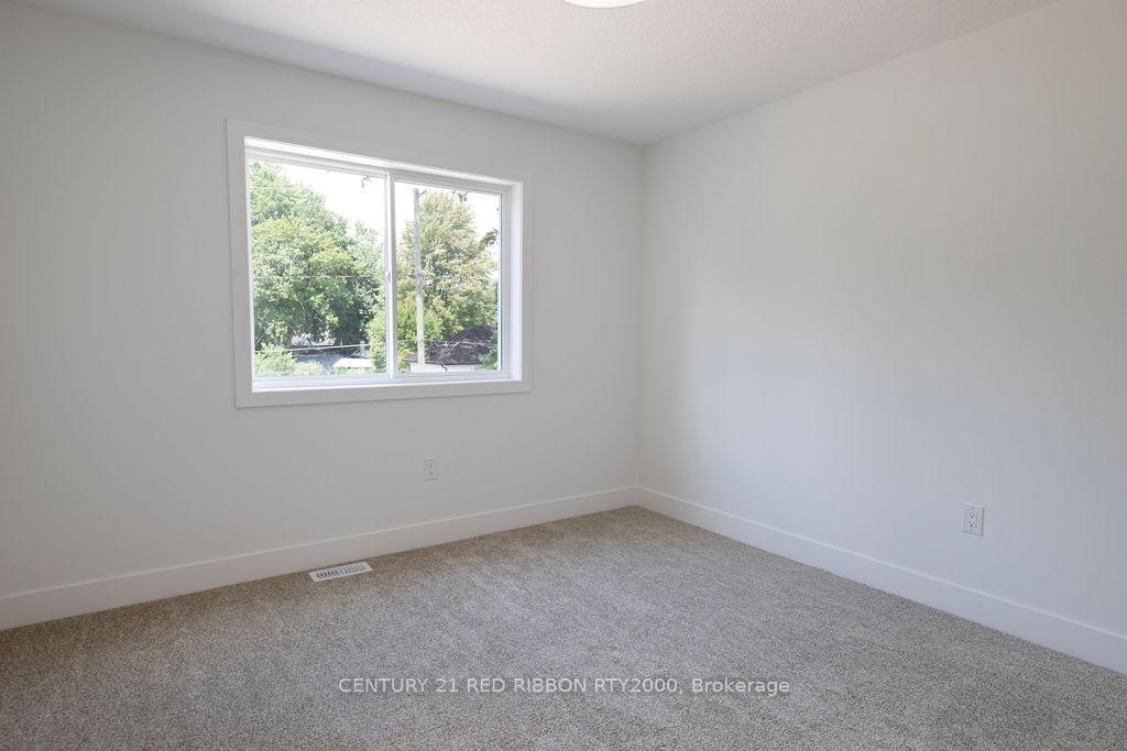 Photo 20 of 124 Burns Street, Strathroy-Caradoc, SW — HOMEH