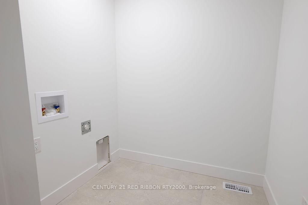 Photo 24 of 124 Burns Street, Strathroy-Caradoc, SW — HOMEH