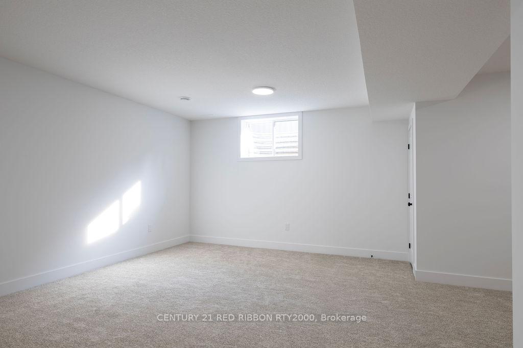 Photo 27 of 124 Burns Street, Strathroy-Caradoc, SW — HOMEH