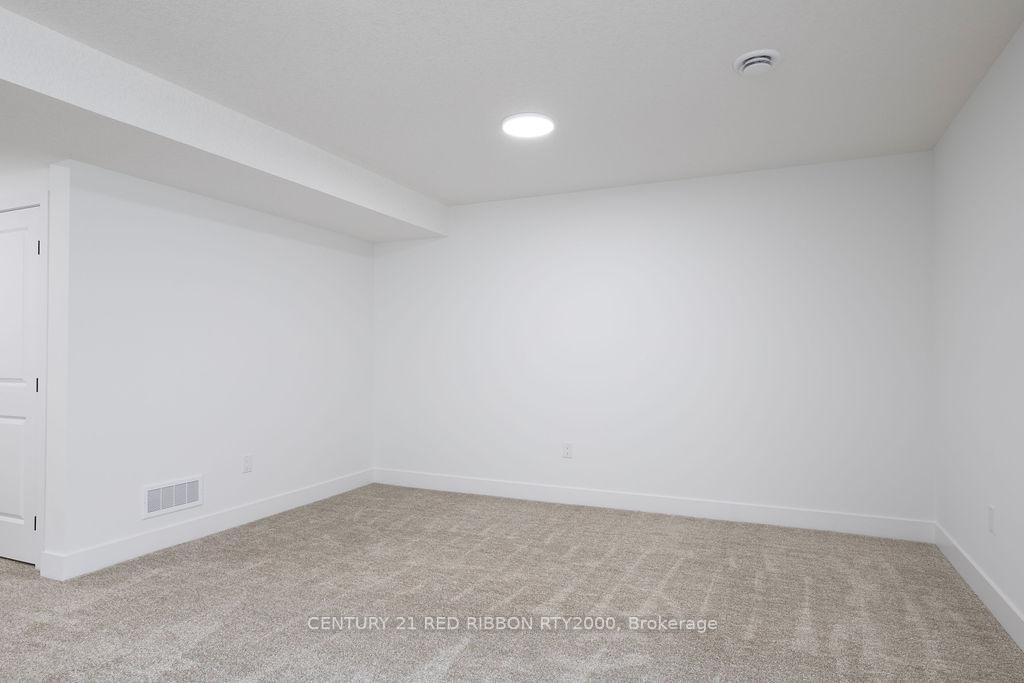 Photo 28 of 124 Burns Street, Strathroy-Caradoc, SW — HOMEH