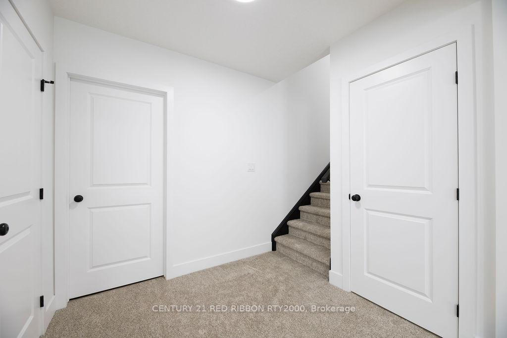 Photo 32 of 124 Burns Street, Strathroy-Caradoc, SW — HOMEH