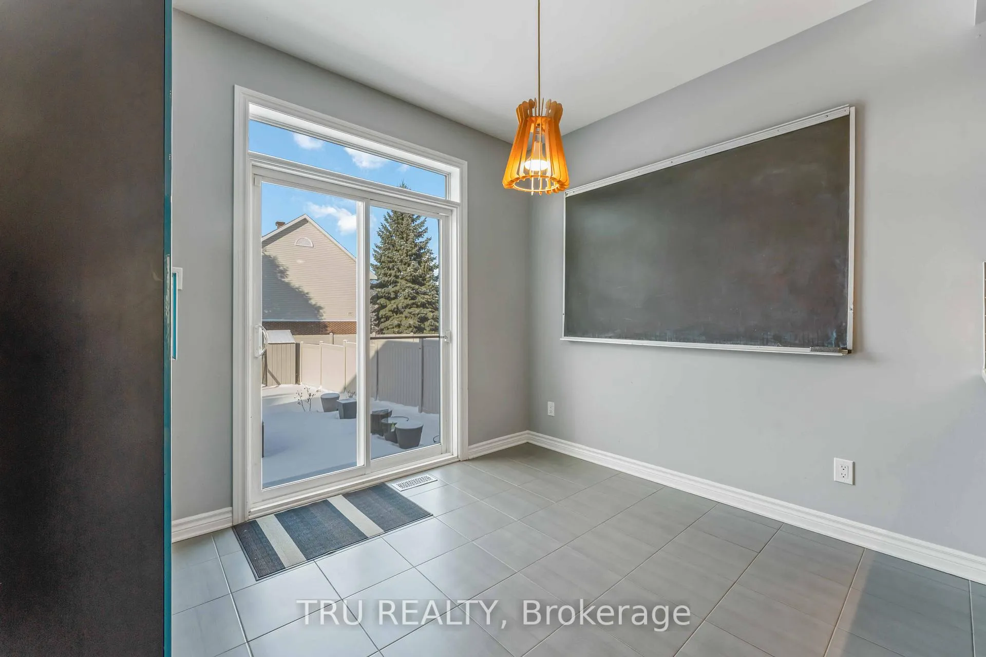Photo 19 of 161 Claridge Drive, Ottawa, Barrhaven - Longfields — HOMEH