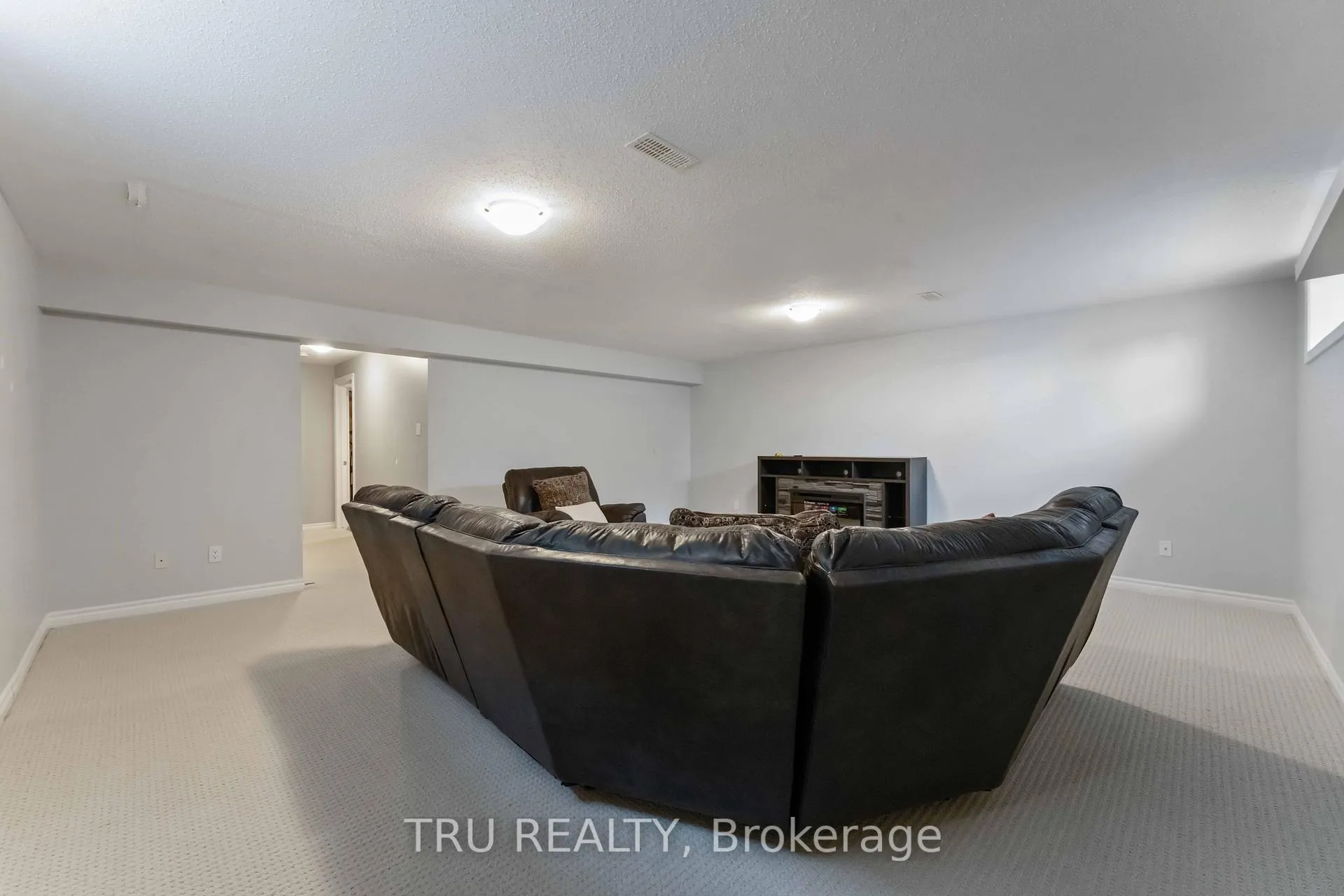 Photo 39 of 161 Claridge Drive, Ottawa, Barrhaven - Longfields — HOMEH