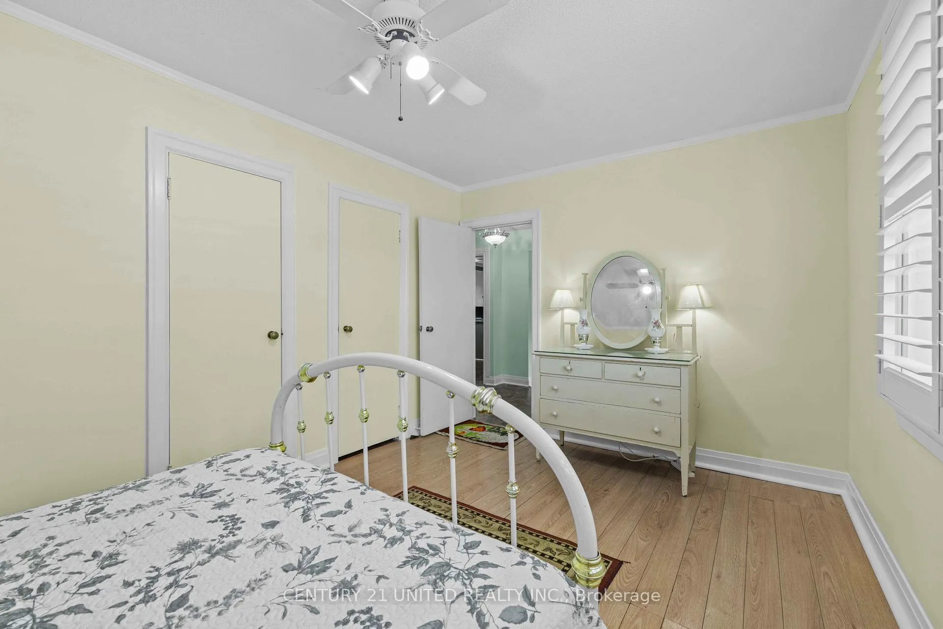 Photo 11 of 291 Sunset Boulevard, Peterborough, Northcrest Ward 5 — HOMEH