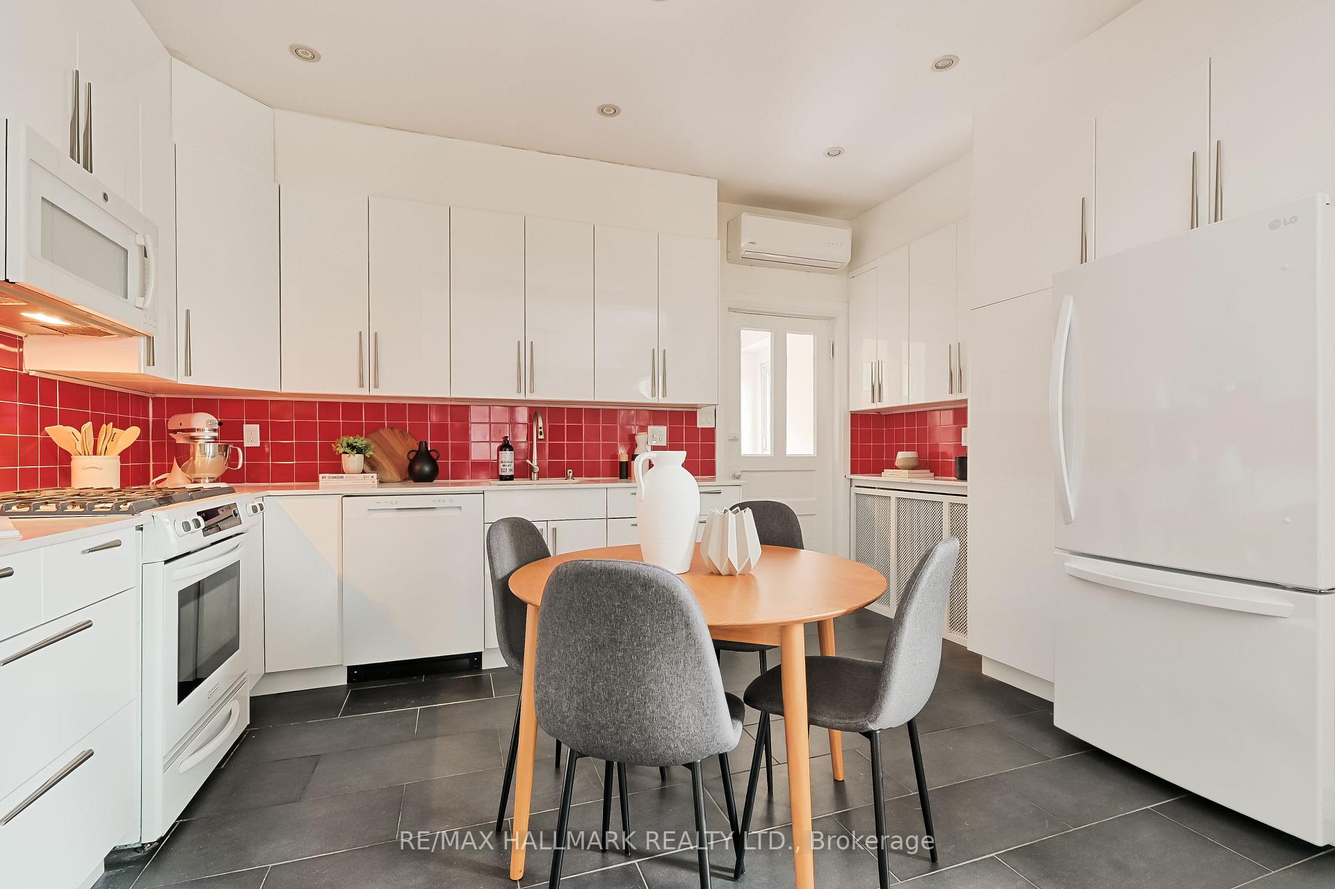 Photo 11 of 333 Sackville Street, Toronto, Cabbagetown-South St. James Town — HOMEH