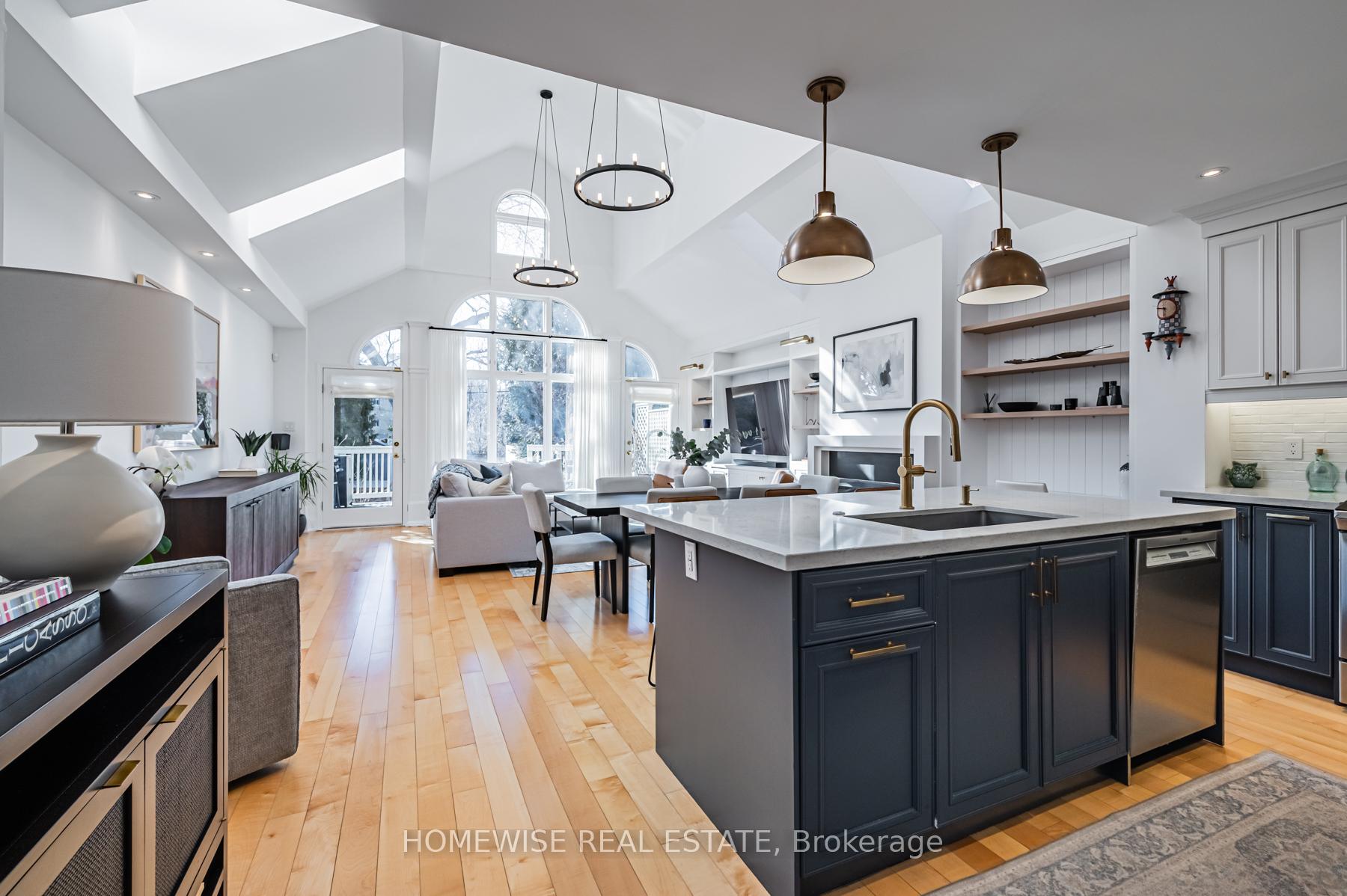 Photo 1 of 34 Heather Road, Toronto, Leaside — HOMEH