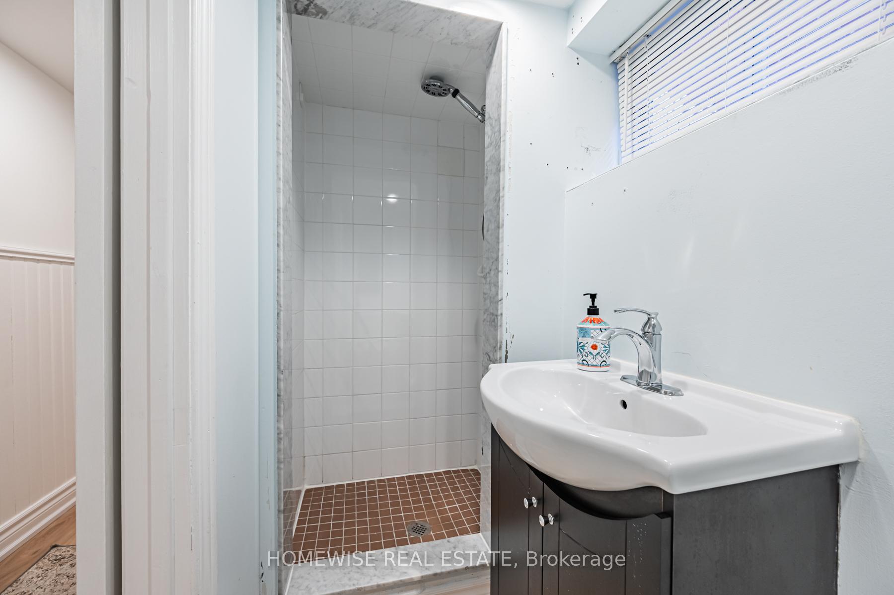 Photo 29 of 34 Heather Road, Toronto, Leaside — HOMEH
