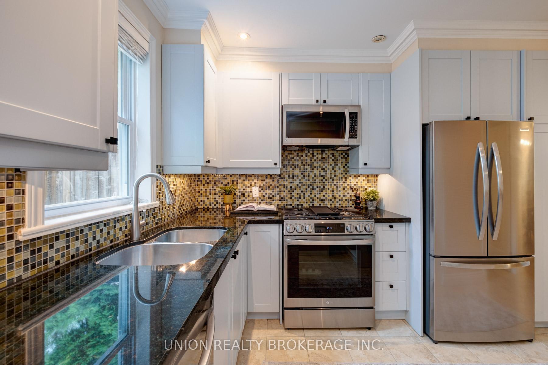 Photo 8 of 180 Bellefair Avenue, Toronto, The Beaches — HOMEH
